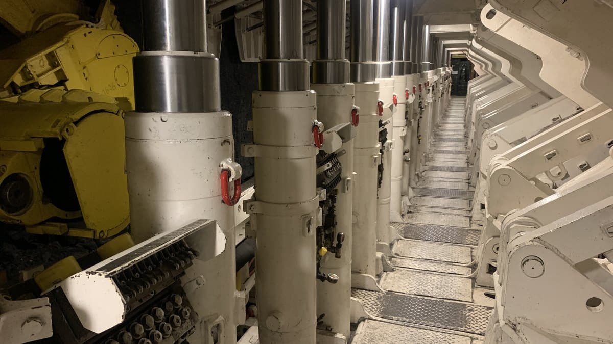 Soportes hidráulicos de escudo de frente de tajo largo en mina subterránea para carbón o minerales industriales