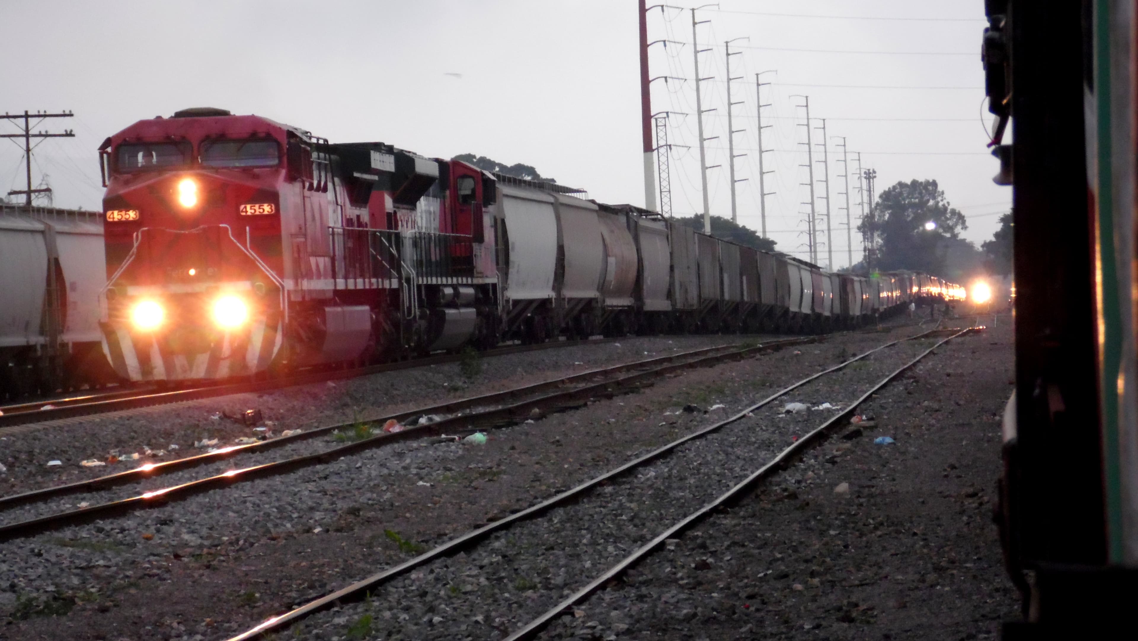 Logística de transporte pesado y fletes terrestres para la minería en México